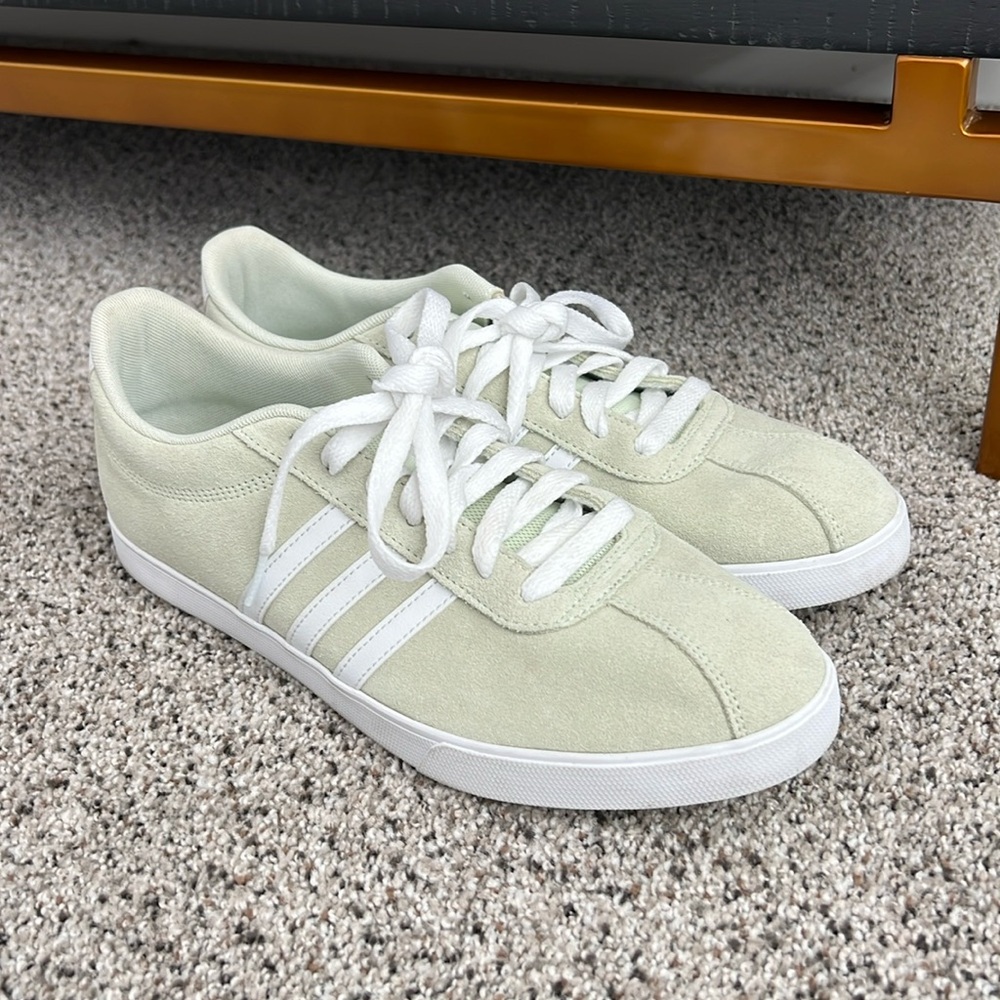Adidas ortholite float sneakers in mint green. Size 10